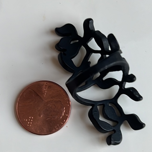 Designer Black Crystal Floral Ivy Finger Crawler Wrap Ring - Picture 10 of 10